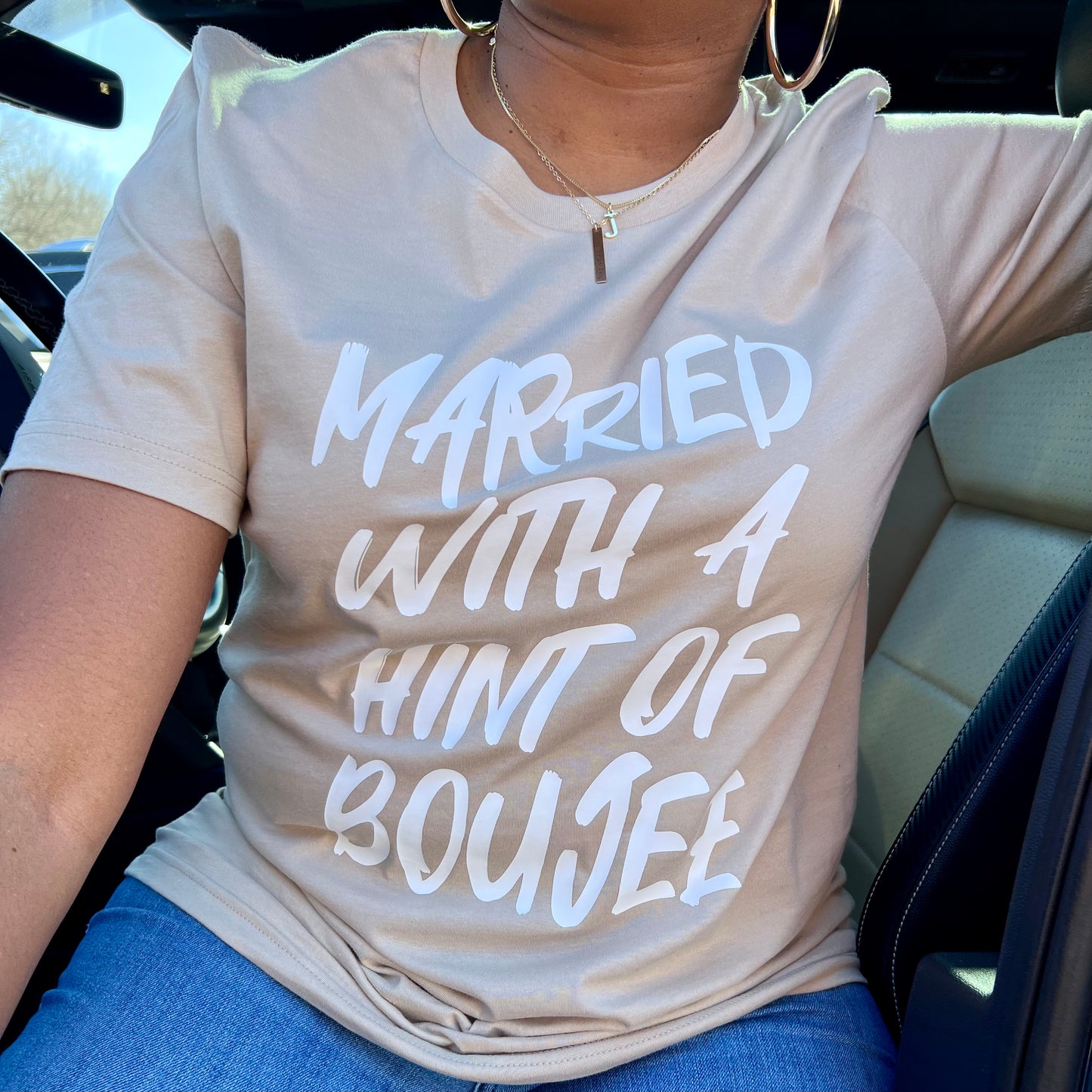 TAN ‘HINT OF BOUJEE’ TEE