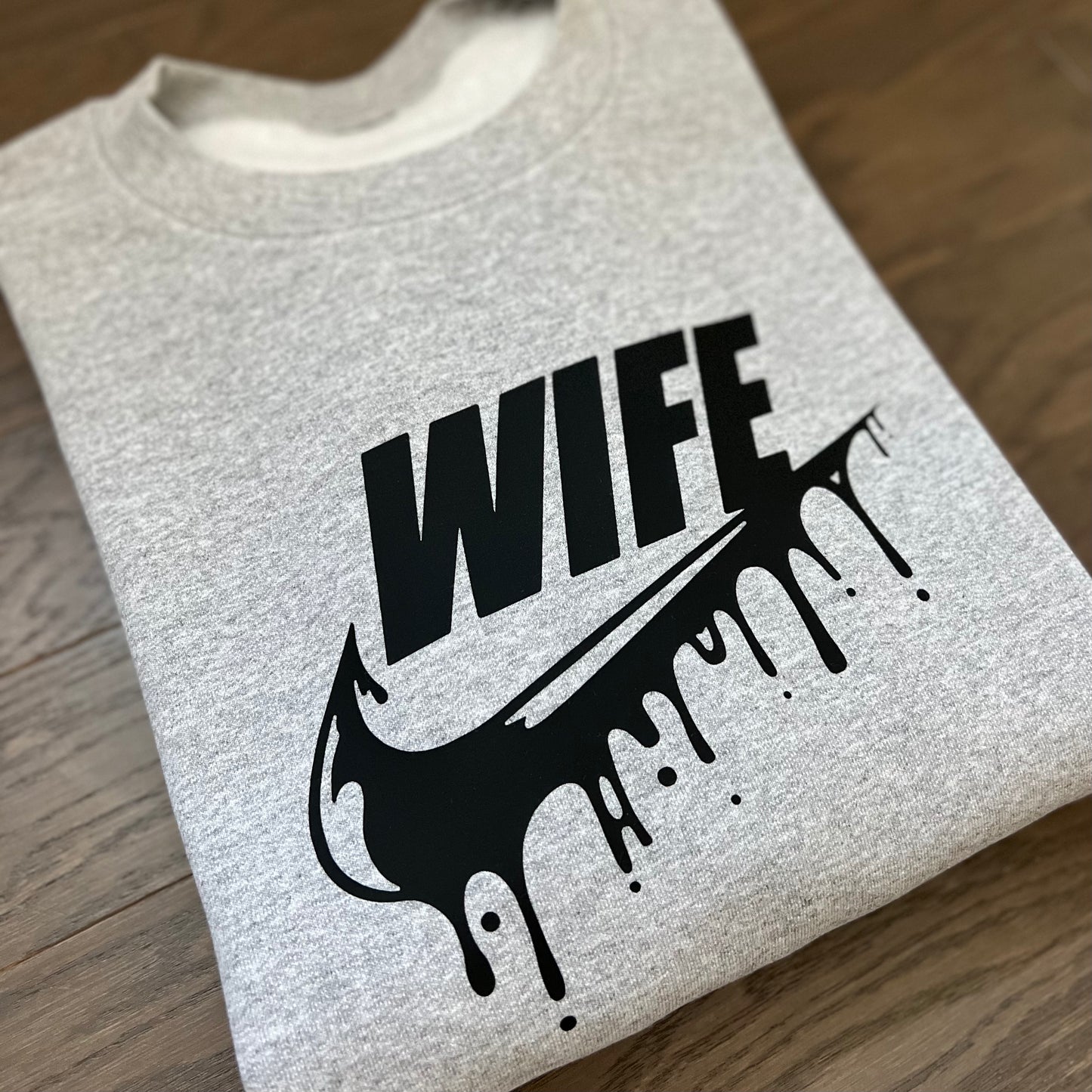 SPORT GREY/BLACK WIFE DRIP CREWNECK SWEATSHIRT