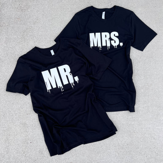 BLACK MR. & MRS. DRIP COUPLES SET