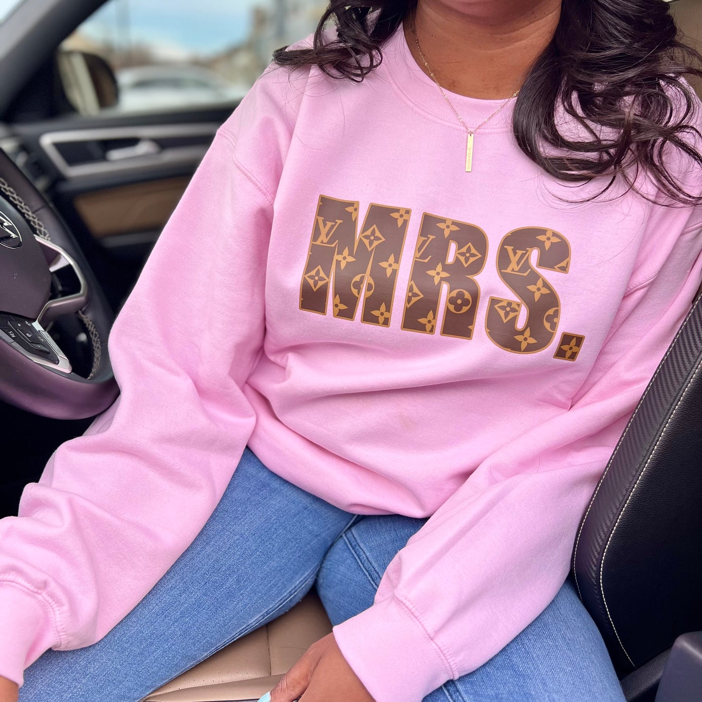 LIGHT PINK MONOGRAM MRS. CREWNECK SWEATSHIRT