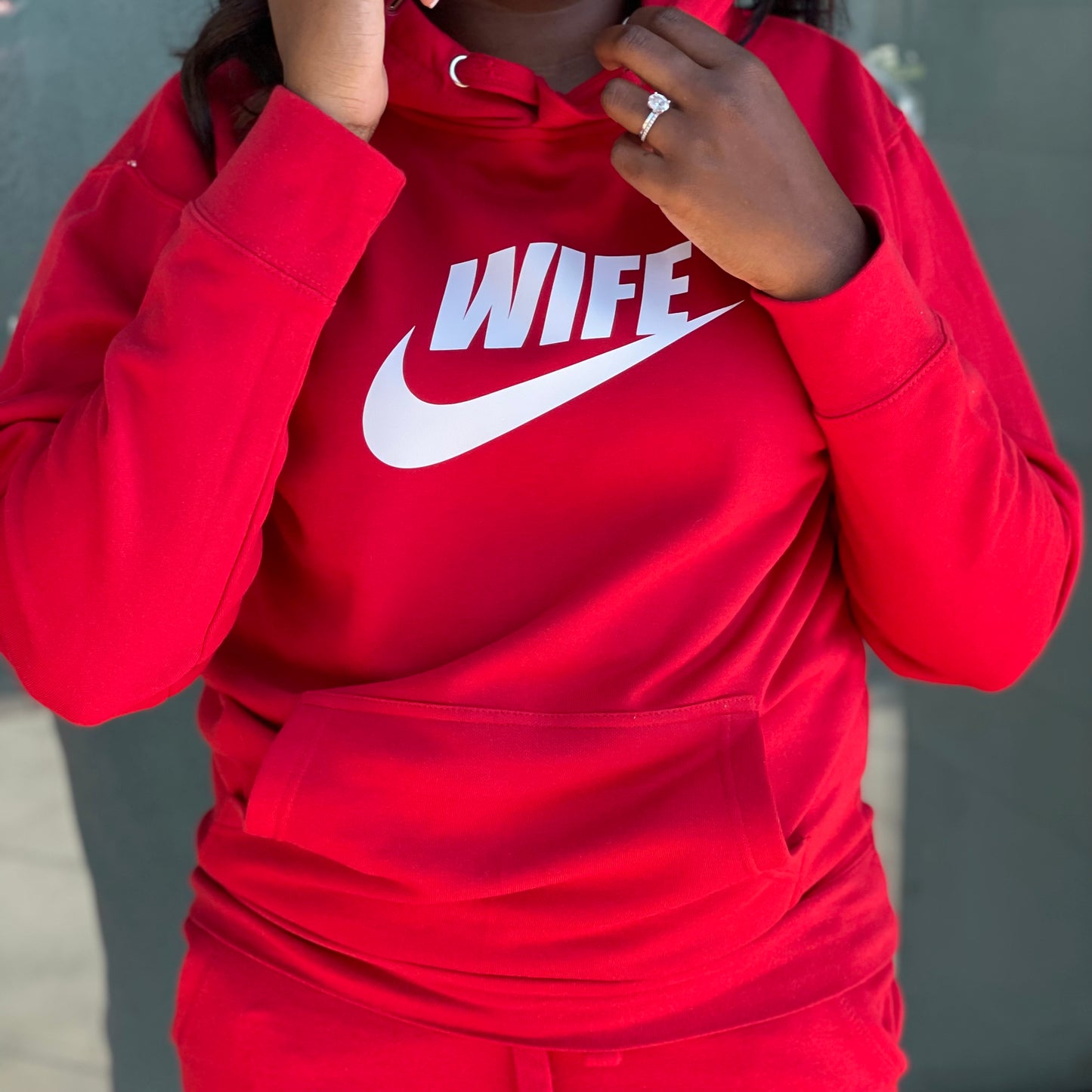 PREMIUM FLEECE RED WIFE LOGO JOGGERS ONLY