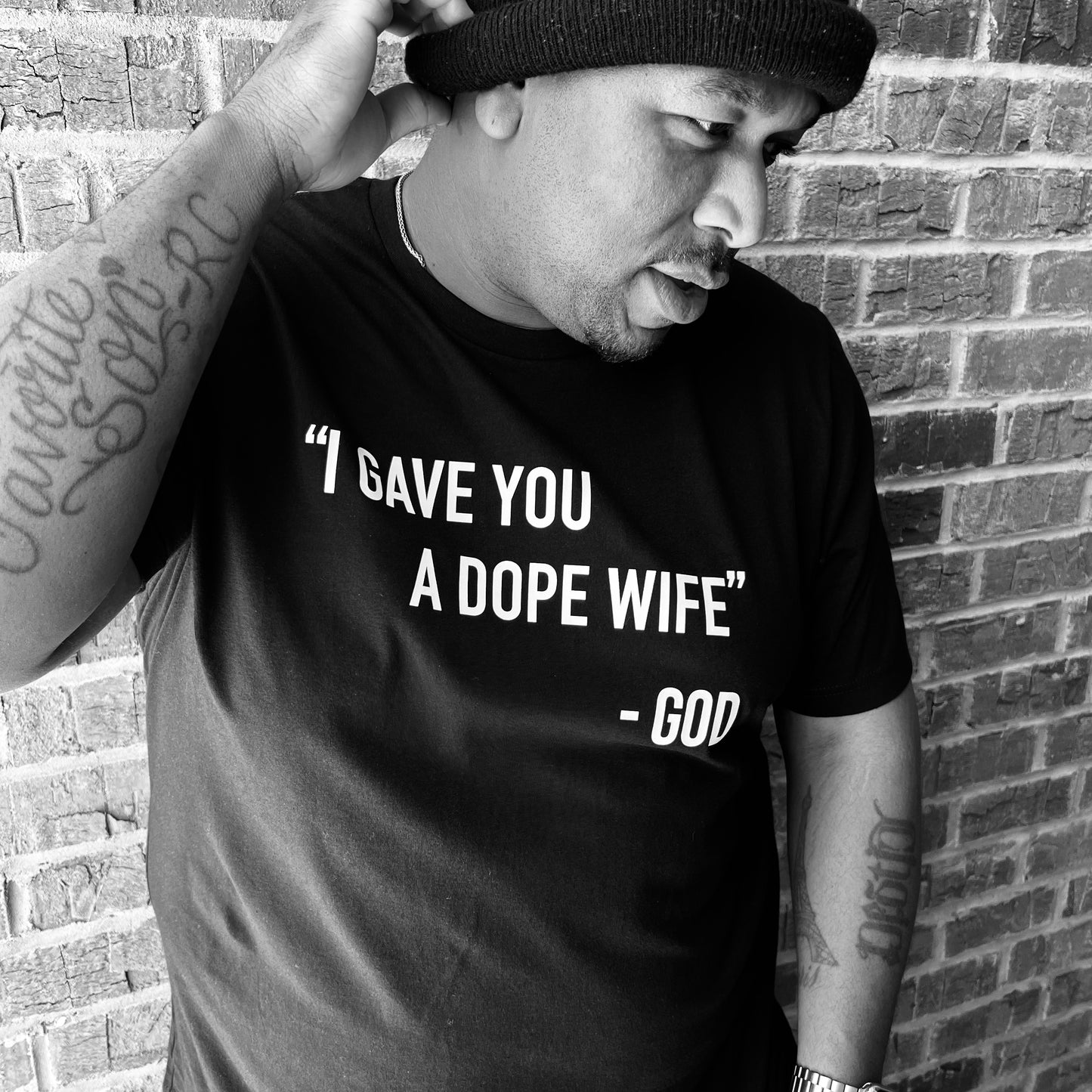 BLACK ‘DOPE WIFE’ TEE